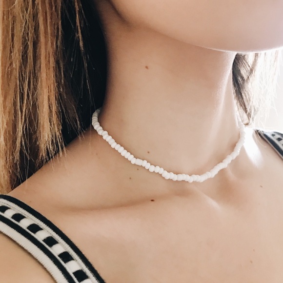 White Beaded Necklace - Picture 5 of 5